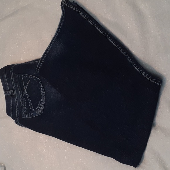 🛍Silver Jeans,Tuesday, Sz 30 straight leg distressed low rise blue  jeans.    … - Picture 11 of 13